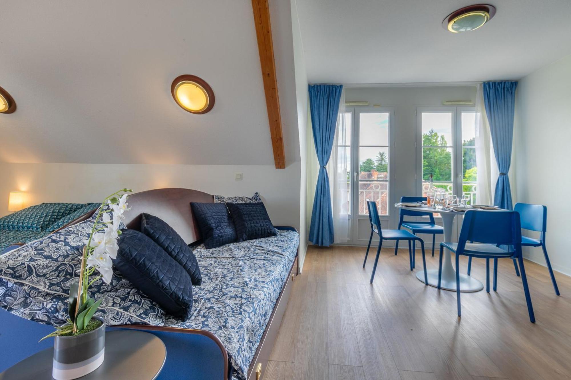 Grand Studio Le Bleu Posay La Roche-Posay Luaran gambar